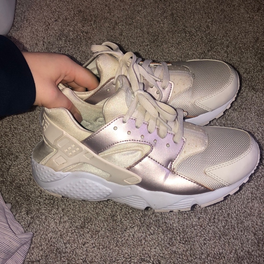 Nike Hurache Tennis Shoes